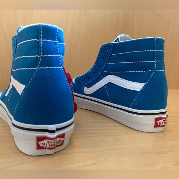Vans - Picture 3 of 15